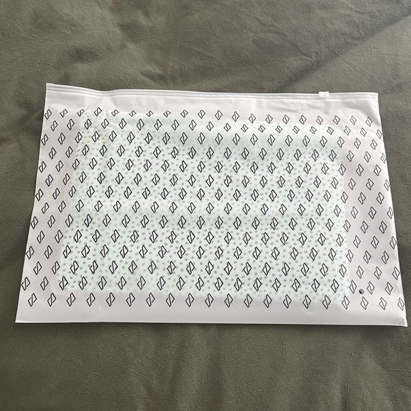 BURGA - Mint Gelato Macbook Case - Picture 4 of 4